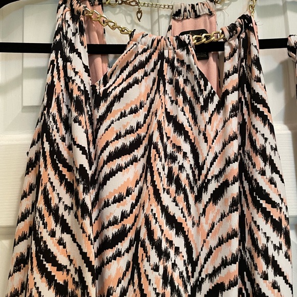 XS pants jumpsuit. - Picture 3 of 5